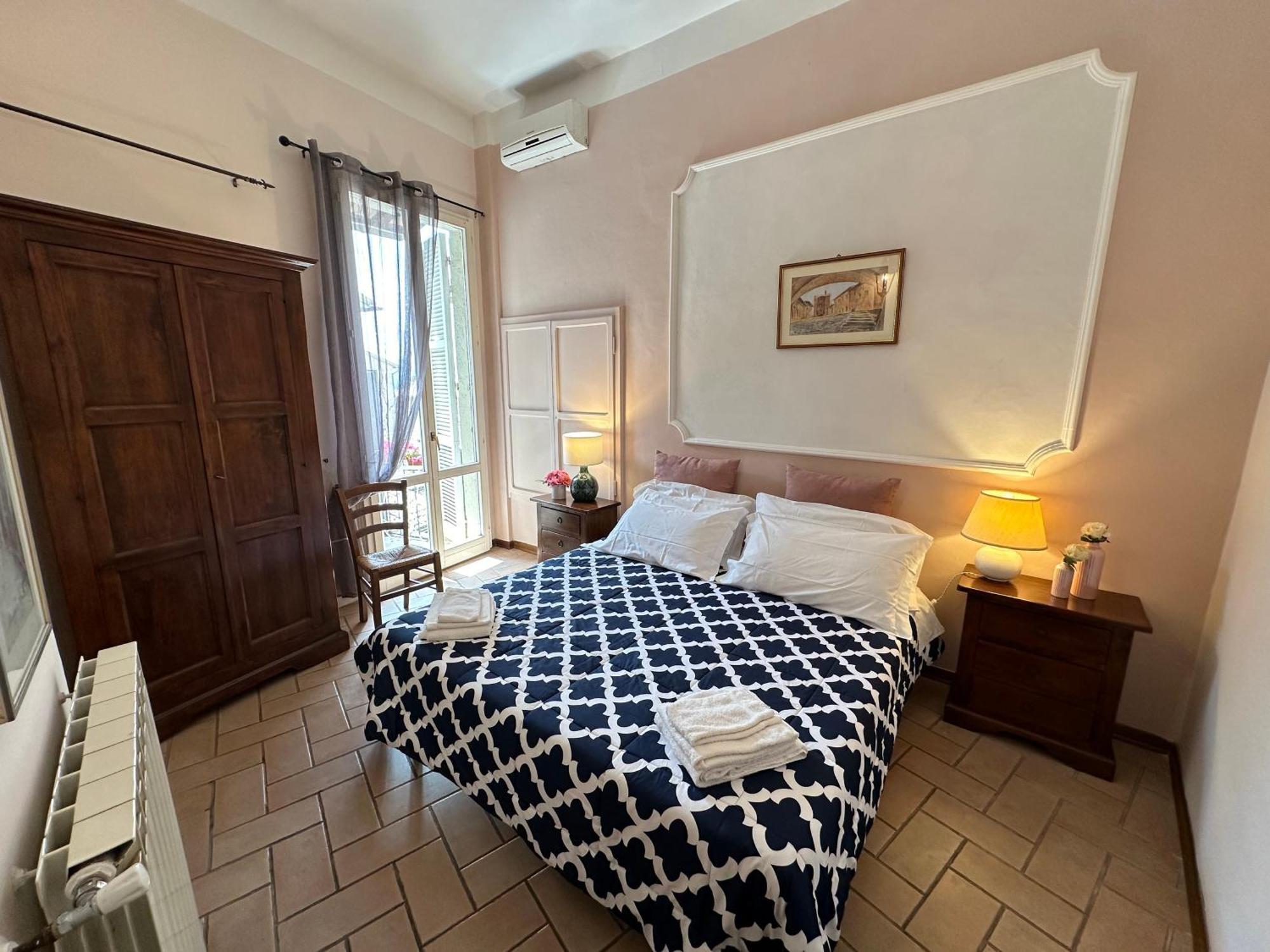 Portica Apartment أسيسي الغرفة الصورة