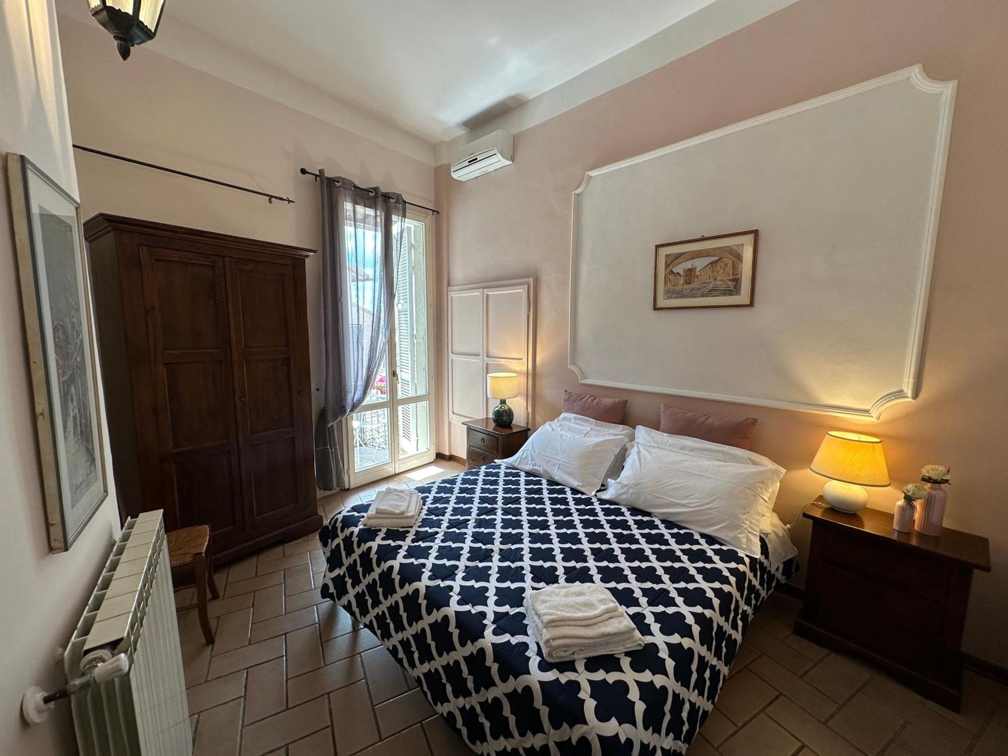Portica Apartment أسيسي الغرفة الصورة