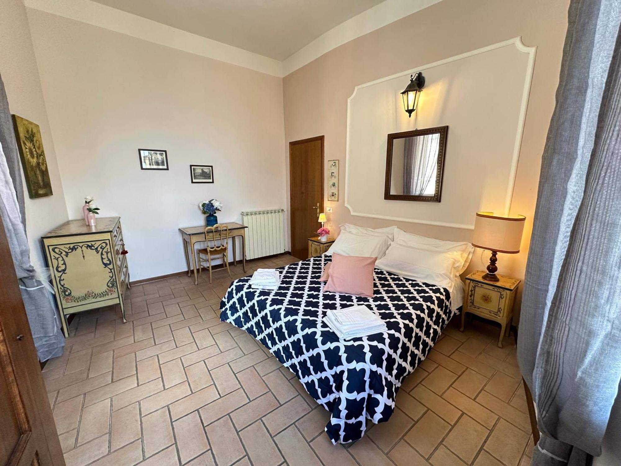 Portica Apartment أسيسي الغرفة الصورة
