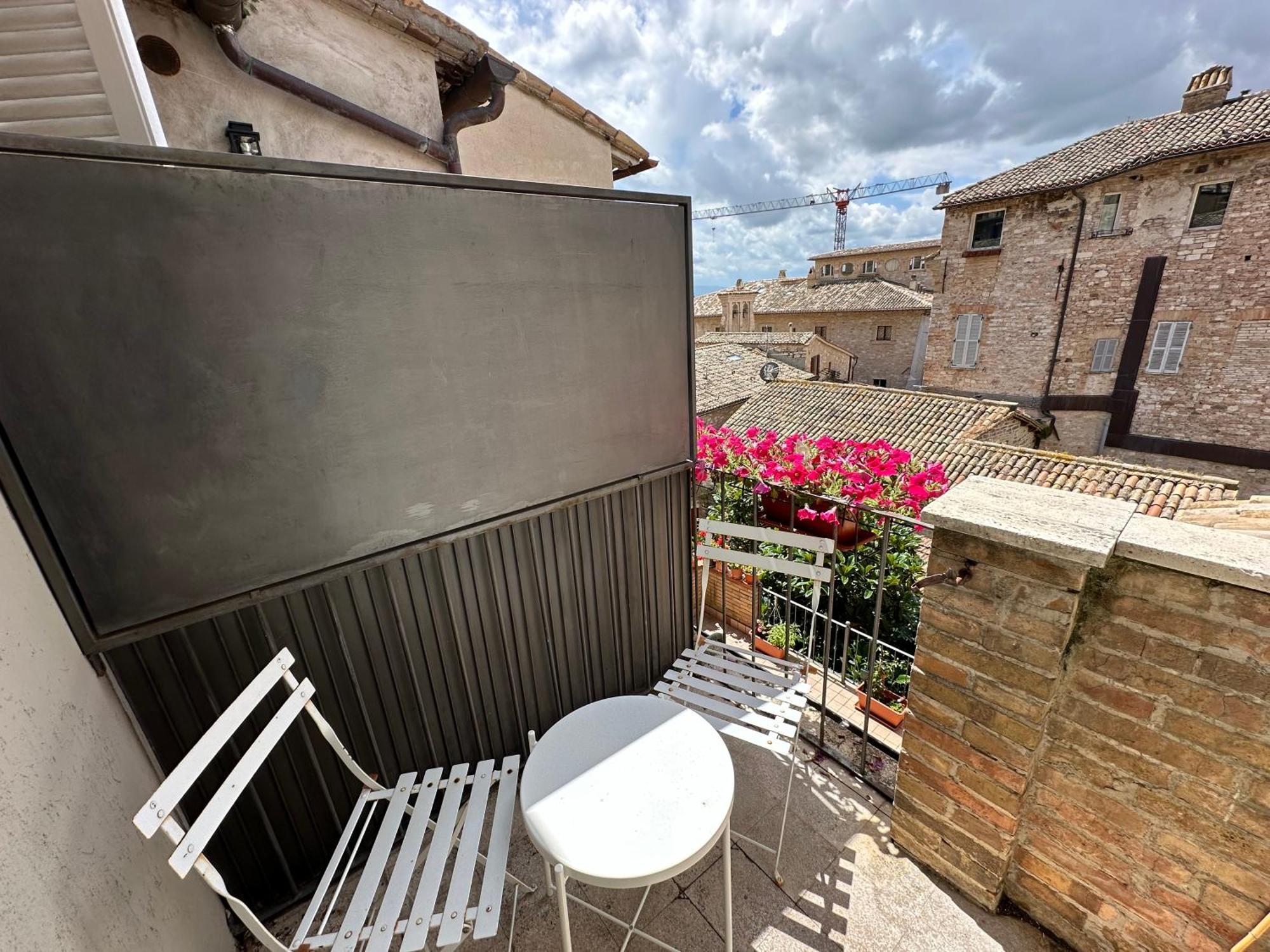Portica Apartment أسيسي الغرفة الصورة