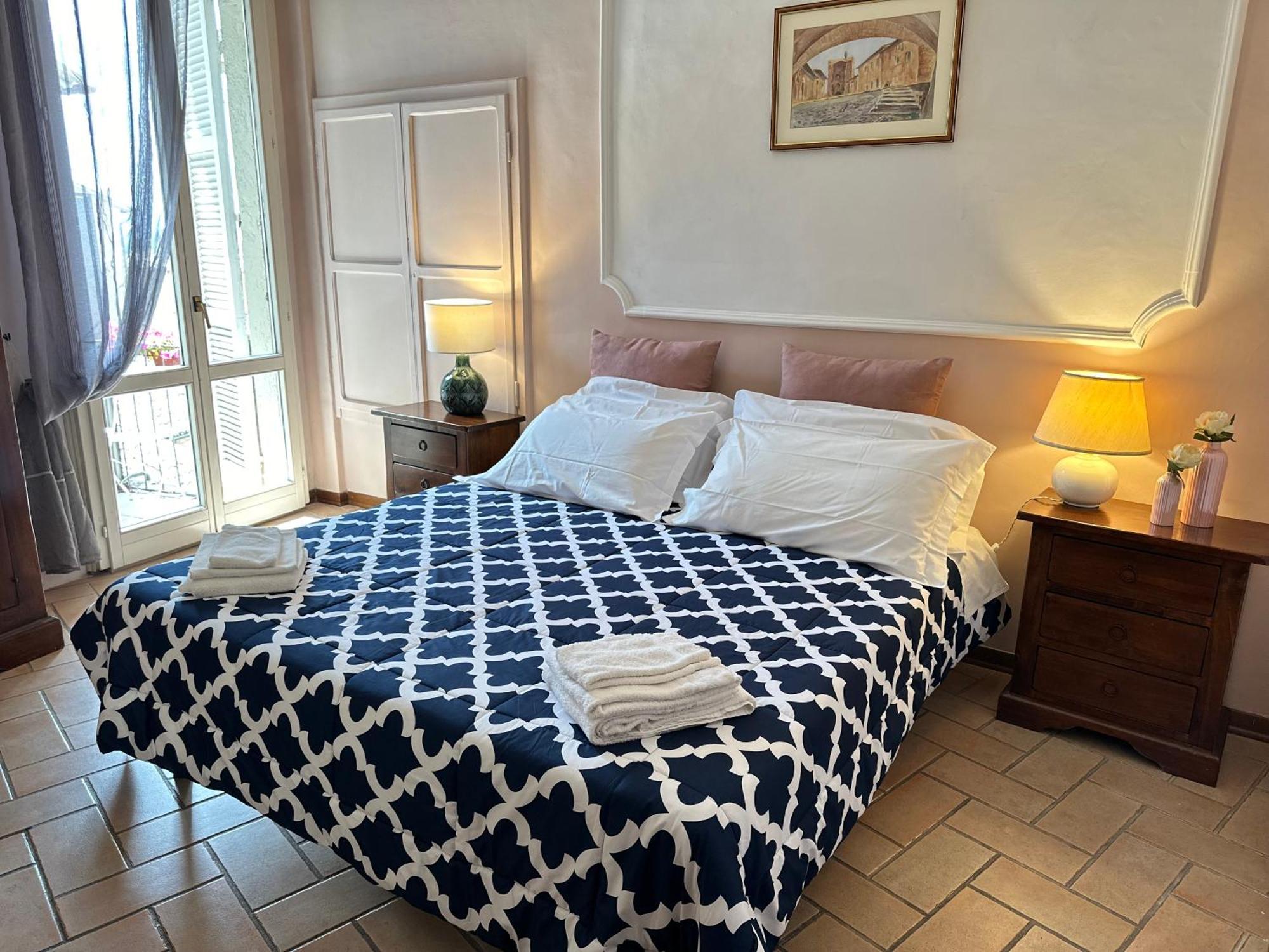 Portica Apartment أسيسي الغرفة الصورة